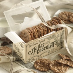 Milk chocolate tiles